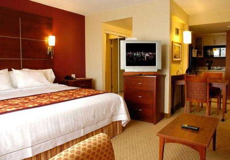 Residence Inn By Marriott Montreal Airport Dorval Exteriér fotografie